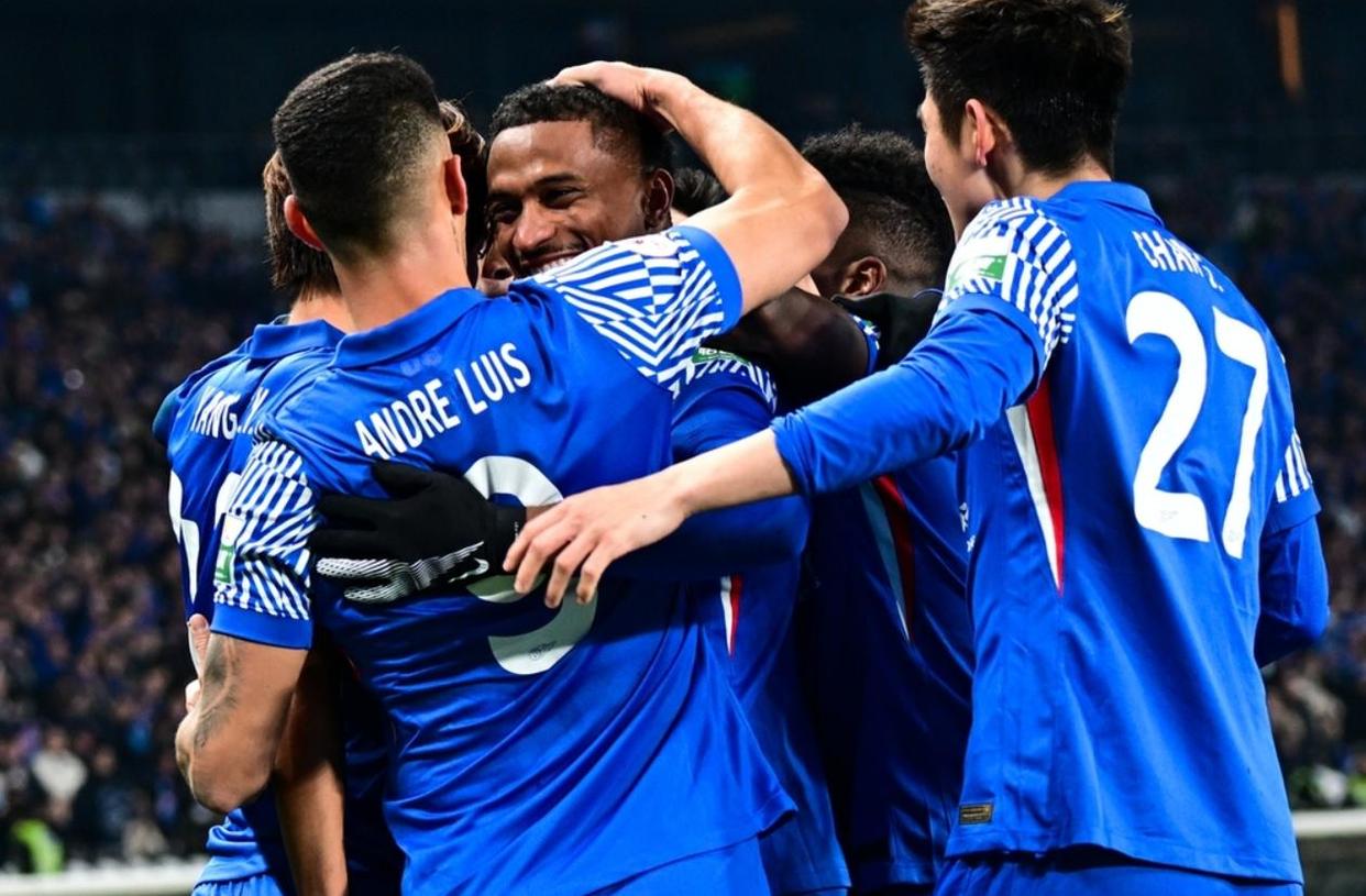 爱游戏官方网站-险胜首场状态出色，法国队观众沸腾！，蒂姆重返赛场气势如虹延续的简单介绍